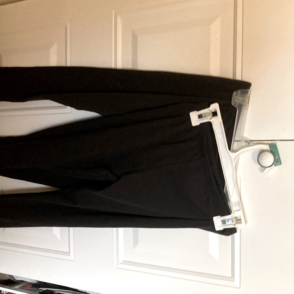 A set of two leggings!
